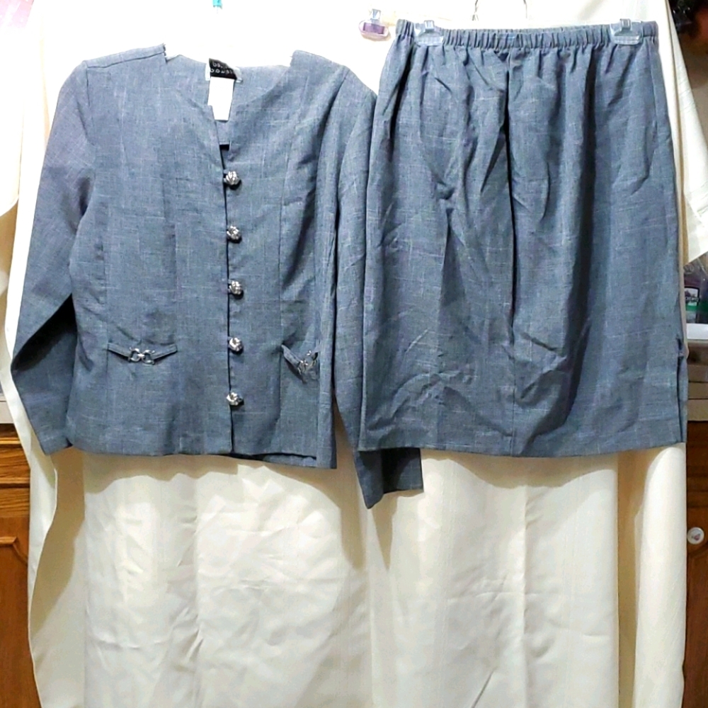 Womens 2pc Business Suit